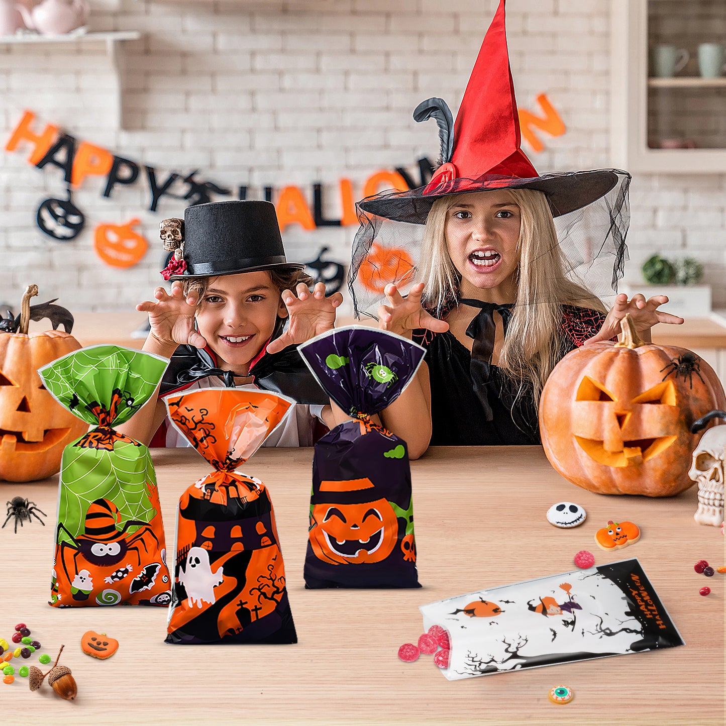 200 Pcs Halloween Treat Bags Halloween Cellophane Candy Bags Spider Web Bat Ghost Pumpkin Gift Bags with 200 Twist Ties Kids Party Candy Bags for Halloween Party Supplies